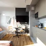Wiktoryn 234 Superapart - With Air Conditioner Warszawa