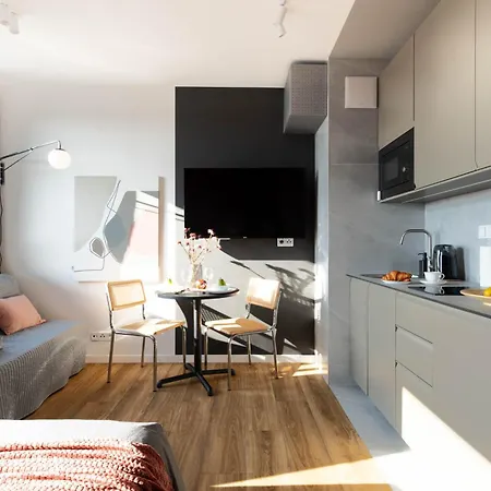 Wiktoryn 234 Superapart - With Air Conditioner