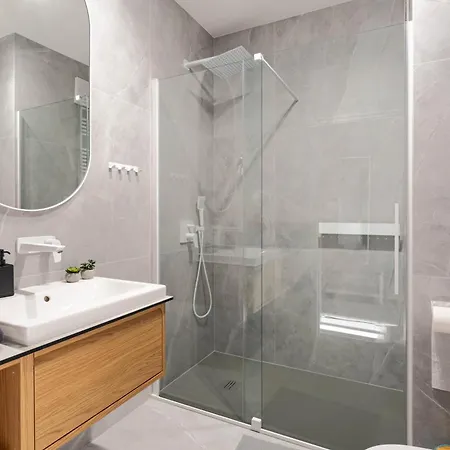 Wiktoryn 234 Superapart - With Air Conditioner דירה ורשה